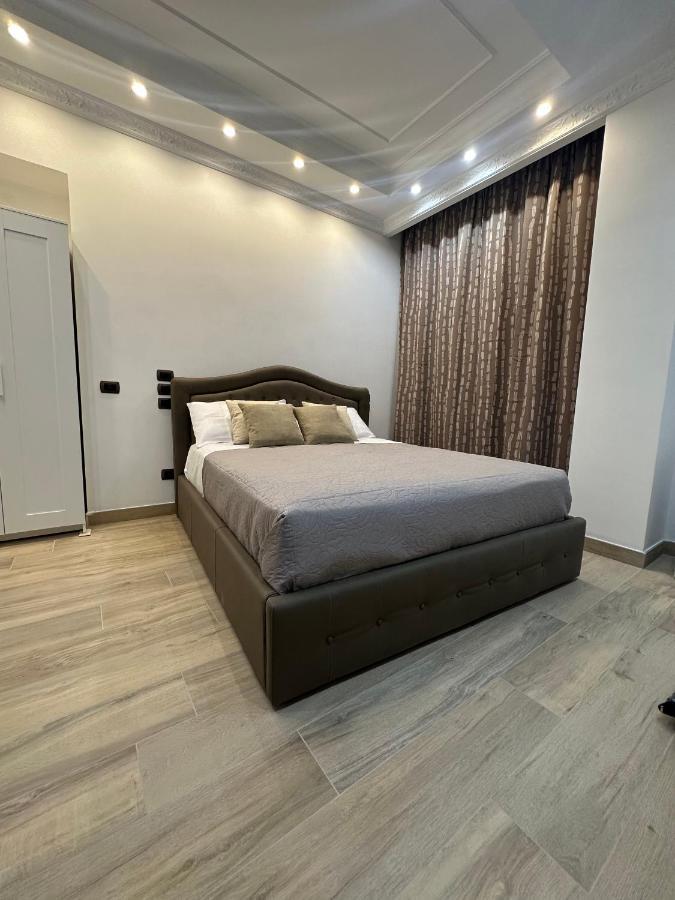 Le Chic Rooms Νάπολη Εξωτερικό φωτογραφία
